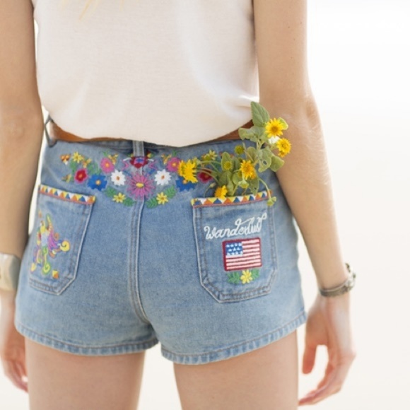 Spell Pants - NWOT Spell & the Gypsy Love Child Denim Shorts M
